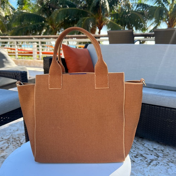 Rothy’s Rare The Handbag in Sienna - Picture 6 of 8